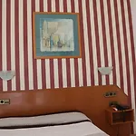 Cataluna Гостевой дом 3*