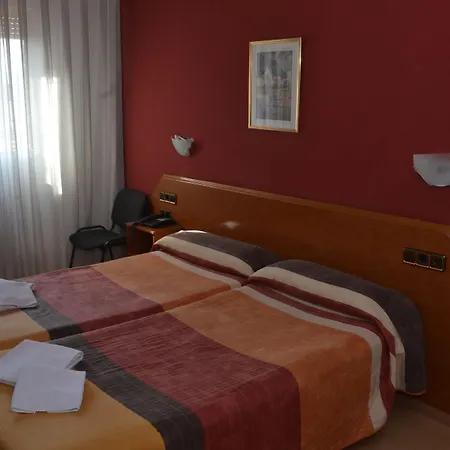 Cataluna 3*