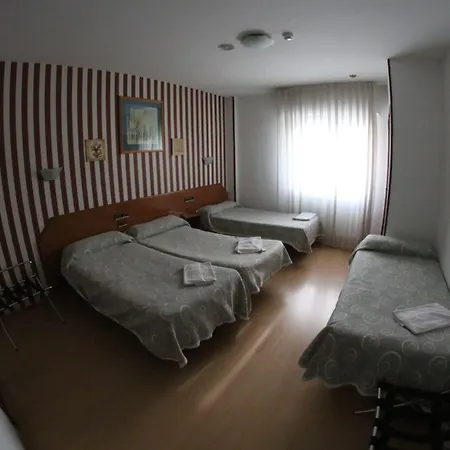 Cataluna Гостевой дом Сарагоса