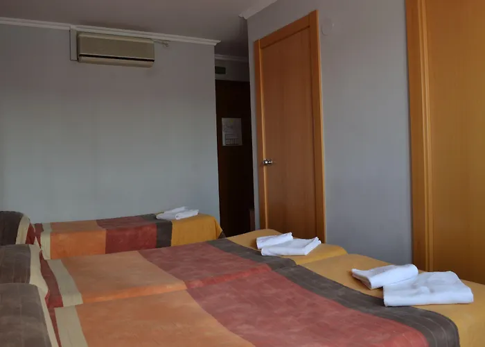 بيت ضيافة Cataluna 3*