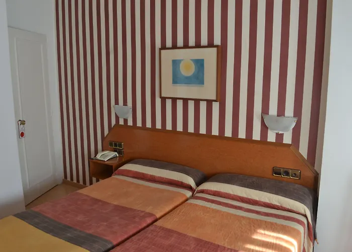 بيت ضيافة Cataluna 3*