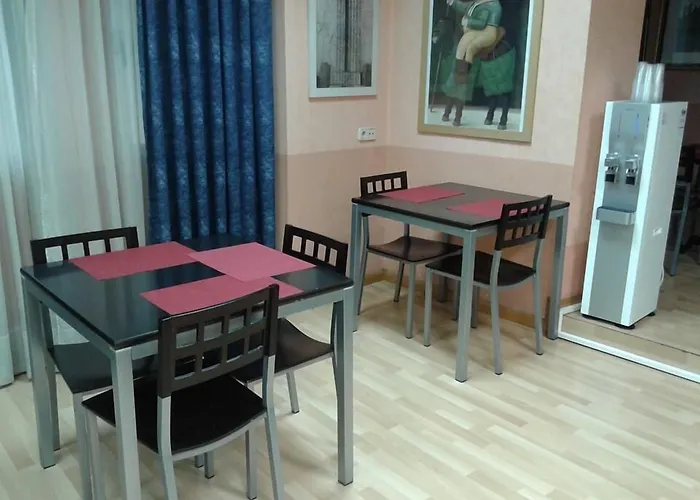 Cataluna بيت ضيافة