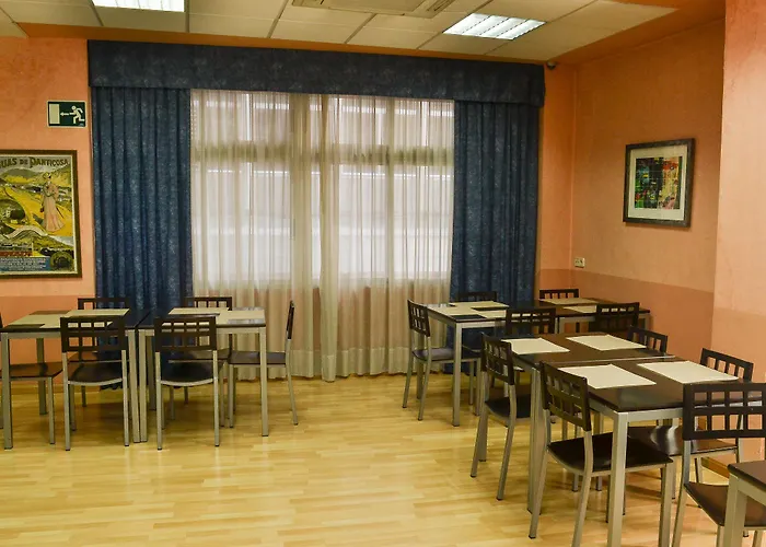 بيت ضيافة Cataluna 3*