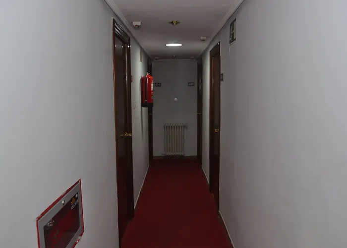 Cataluna بيت ضيافة سرقسطة