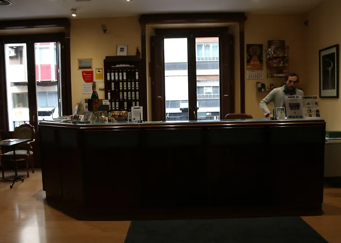 Cataluna بيت ضيافة 3*