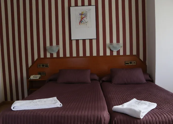 Cataluna بيت ضيافة 3*